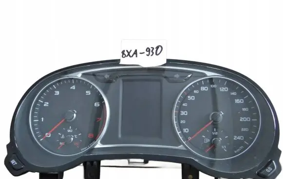 Audi A1 Speedometer (instrument cluster) 8XA920930