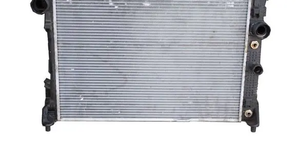 Mercedes-Benz E W212 Coolant radiator A1695040114 030385470 0111053A