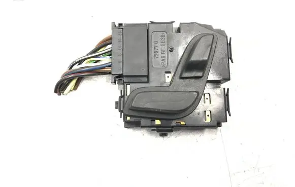 Mercedes-Benz E W212 Seat control switch A2048701858 03467811