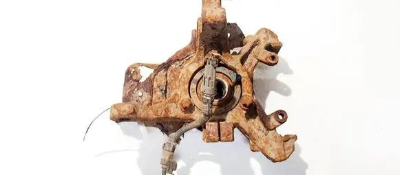 Front wheel hub