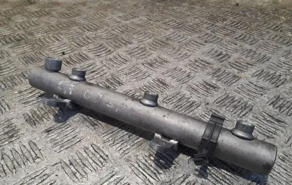 Audi Q7 4L Fuel main line pipe 059130090ad