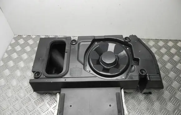 Land Rover Range Rover L405 Subwoofer speaker CPLA111A30EB R1577