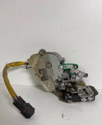KIA Sorento Rear door lock 040608