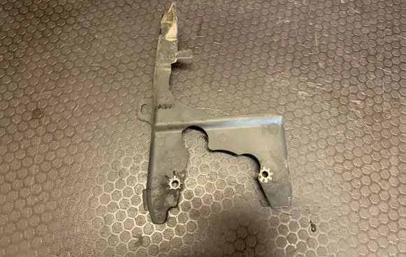 Peugeot 407 Timing belt guard (cover) 9655172480 1821