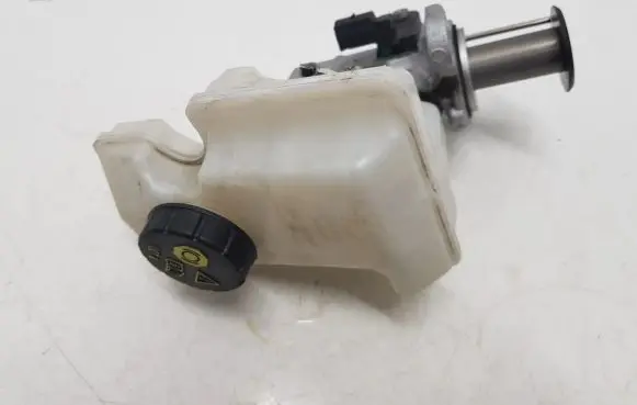 Skoda Kodiaq Master brake cylinder 5Q1611301C 1K0945459A
