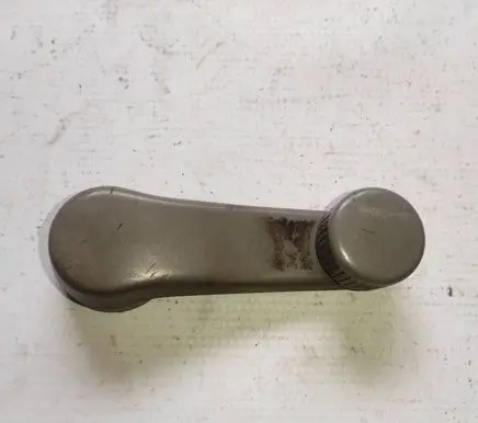 Volkswagen Transporter - Caravelle T4 Front door window winding handle 1H0837581D
