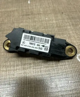 Mercedes-Benz S W220 Airbag deployment crash/impact sensor 0018209126 100212002