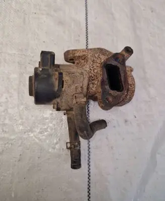 Nissan Patrol Y61 EGR valve