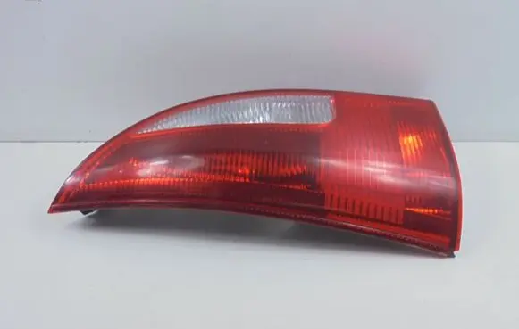 Mazda Premacy Rear/tail lights 220-61908