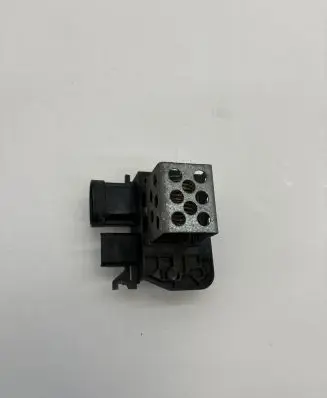 Peugeot 5008 Coolant fan relay 9673999980