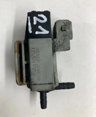 KIA Sportage Vacuum valve 351202A400