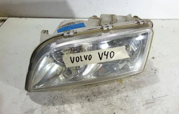 Volvo S40, V40 Headlight/headlamp 30899682