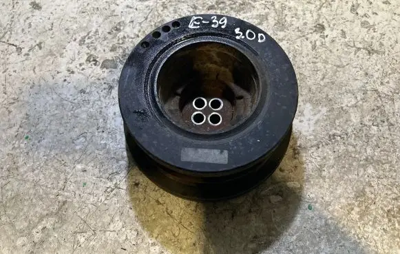 BMW 5 E39 Crankshaft gear 