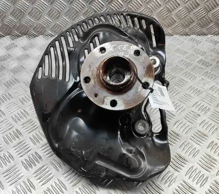 Audi RS3 Front wheel hub 8V0407258A