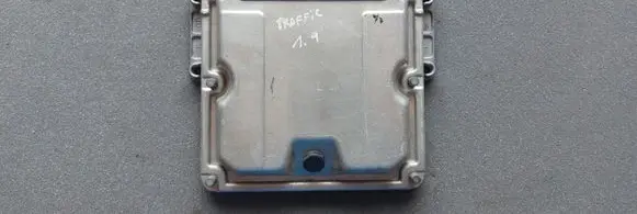 Renault Trafic II (X83) Engine control unit/module 0281010633 8200204834