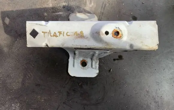 Renault Trafic II (X83) Fender mounting bracket