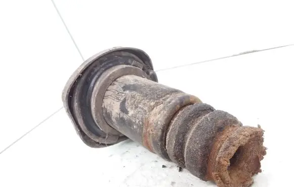 Volvo V70 Rear coil spring rubber mount 