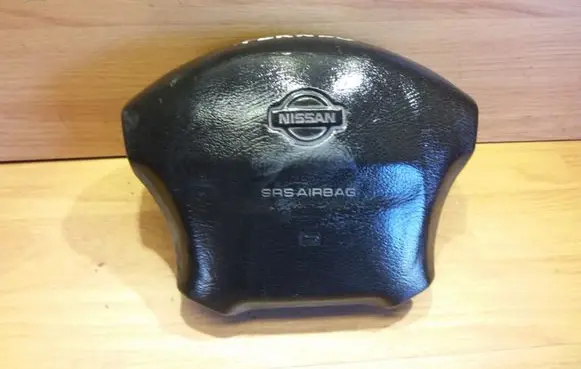 Nissan Primera Steering wheel airbag 6014892 239945