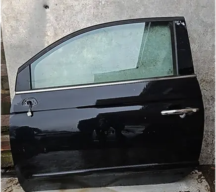 Fiat 500 Front door