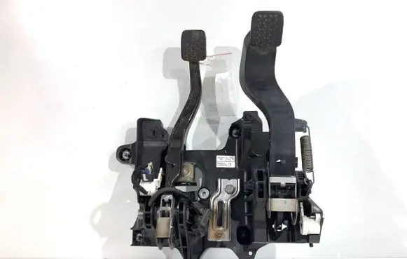 Opel Mokka Pedal assembly 25959017