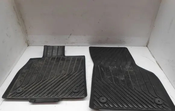 Audi TT TTS RS Mk3 8S Car floor mat set 8S1061501
