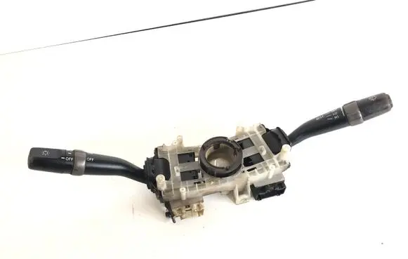 Lexus IS 200-300 Wiper turn signal indicator stalk/switch 8431053050