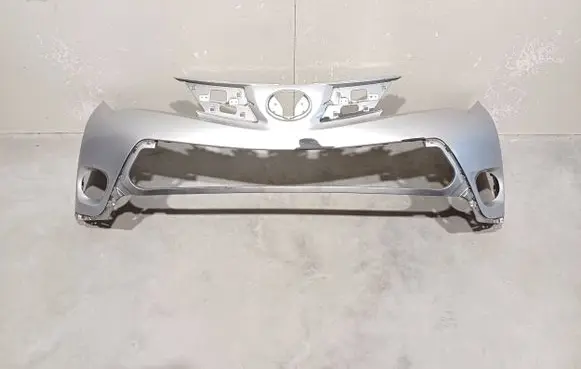 Toyota RAV 4 (XA40) Front bumper 5211942A00