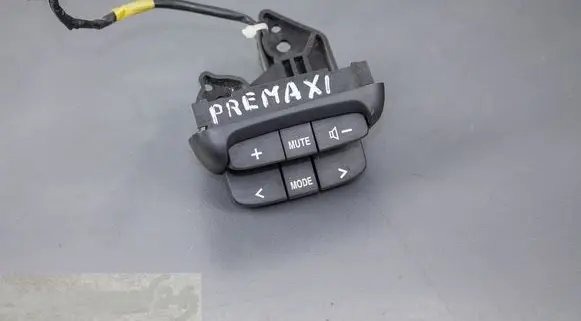 Mazda Premacy Steering wheel buttons/switches 75B111