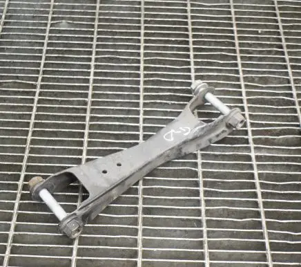 BMW i3 Rear upper control arm/wishbone 6867879