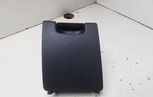 Glove box