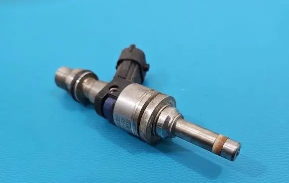 Porsche Cayenne (9PA) Fuel injector 94860523002 IMPRK1602151