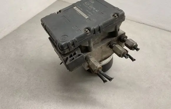 Ford Explorer ABS Pump XL2T2C219AC 25094601863