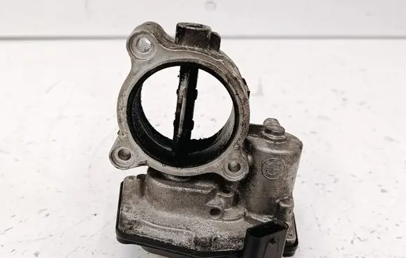 BMW 3 F30 F35 F31 Throttle valve 7810752