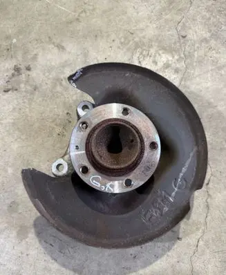 Opel Combo E Rear wheel hub 9813623480