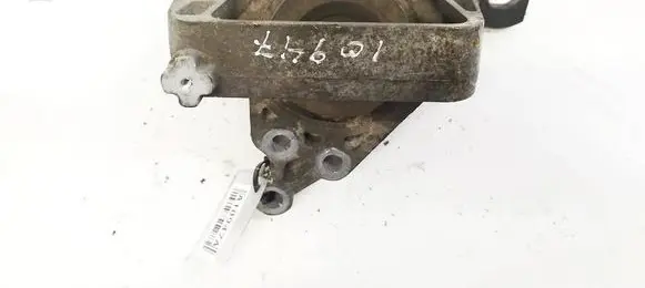 Mazda 3 I Engine mount bracket 