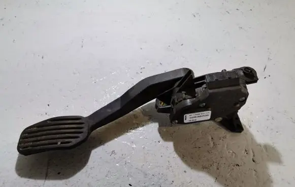 Volvo S60 Accelerator throttle pedal 30636006