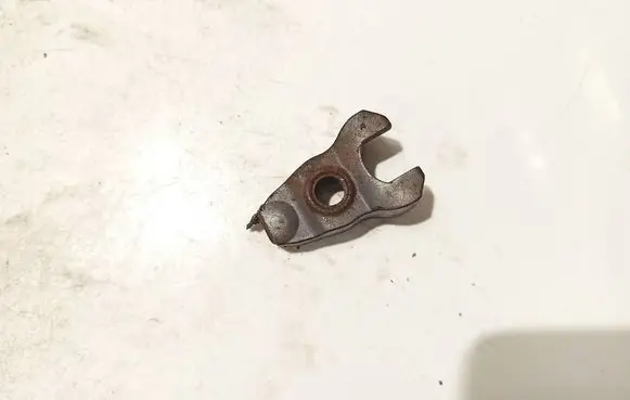 Land Rover Freelander 2 - LR2 Fuel Injector clamp holder 