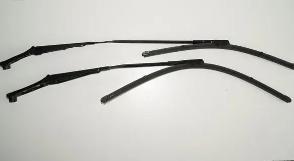 Audi A7 S7 4K8 Front wiper blade arm 4K1955408