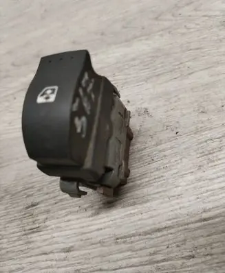 Renault Espace - Grand espace IV Electric window control switch 28082