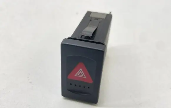 Volkswagen PASSAT B5 Hazard light switch 3B0953235B