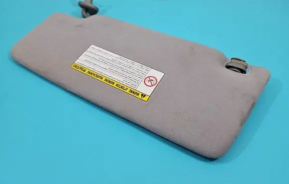 Sun visor