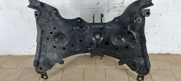 Toyota C-HR I Front subframe