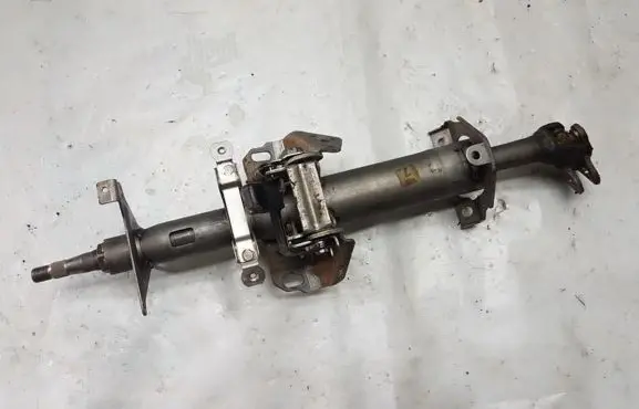 Nissan Almera N16 Steering wheel axle