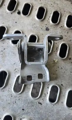 Chrysler 300 - 300C Rear door lower hinge 85574F