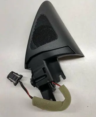 Volkswagen PASSAT CC Front door high frequency speaker 3C8035411