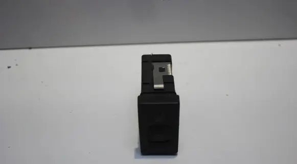 Volkswagen PASSAT B5 Seat heating switch 3B0963563A