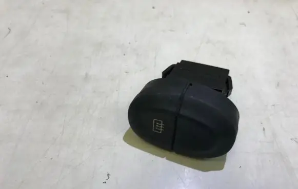 Windscreen/window heater switch