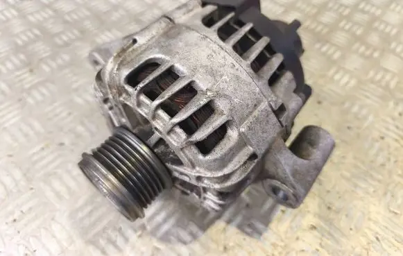Opel Astra J Generator/alternator 13588306