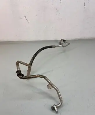 Land Rover Discovery 5 Air conditioning (A/C) pipe/hose 