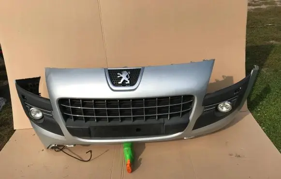 Peugeot 3008 I Front bumper